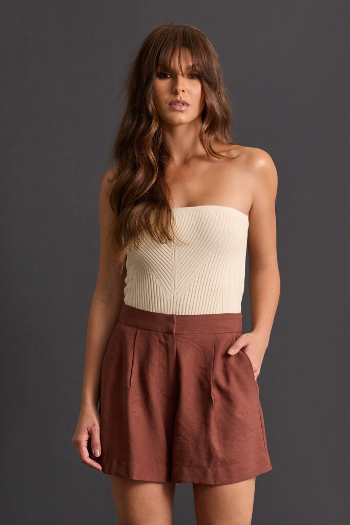 Short Bolso Faca Prega Frontal Alfaiataria