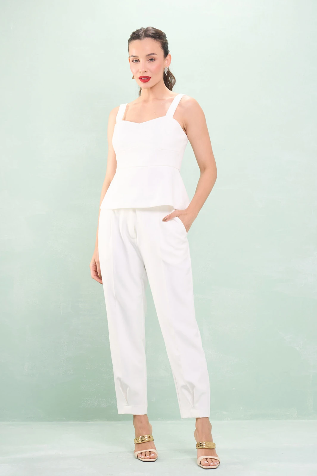 Calça Cenoura Alfaiataria