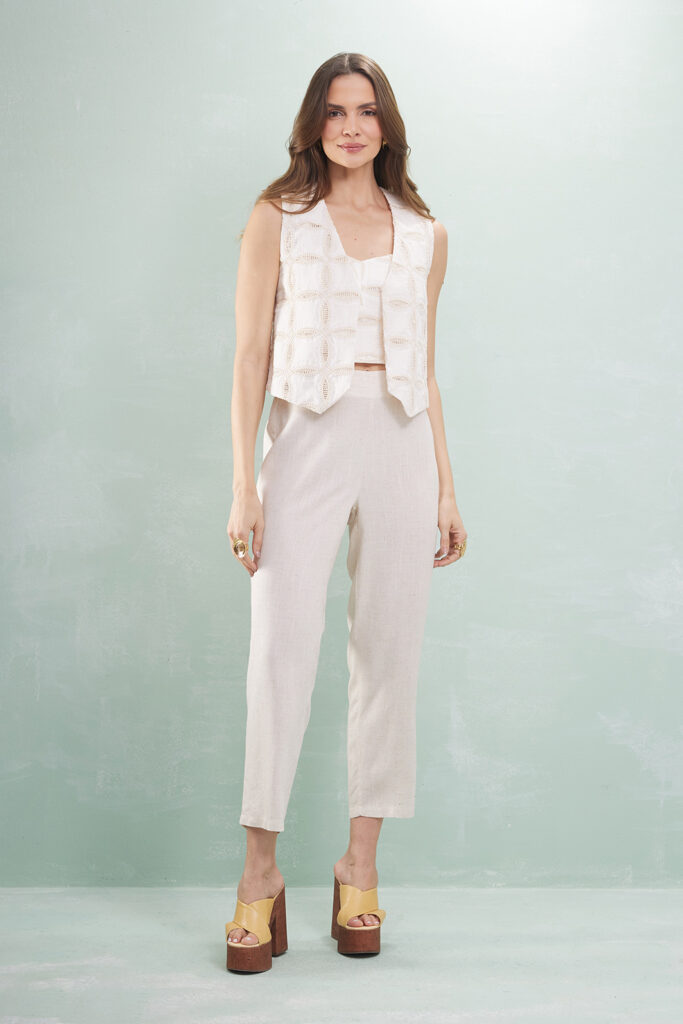 Calça Com Martingale Cós Linho