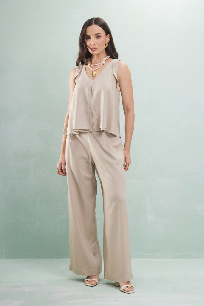 Calça Reta Cós Largo Elástico Costas Linho