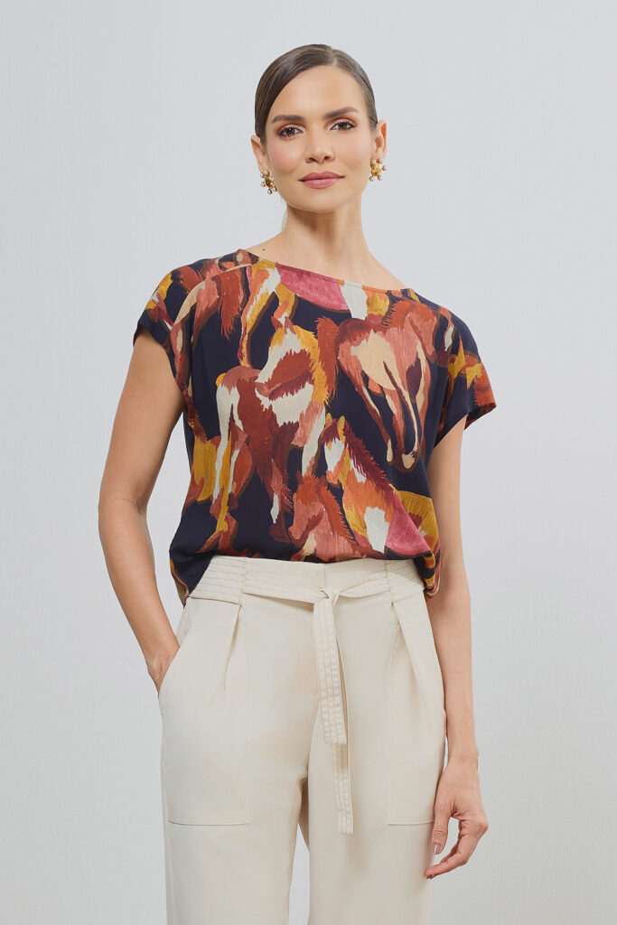 Blusa Ampla Cava Raglan Viscose