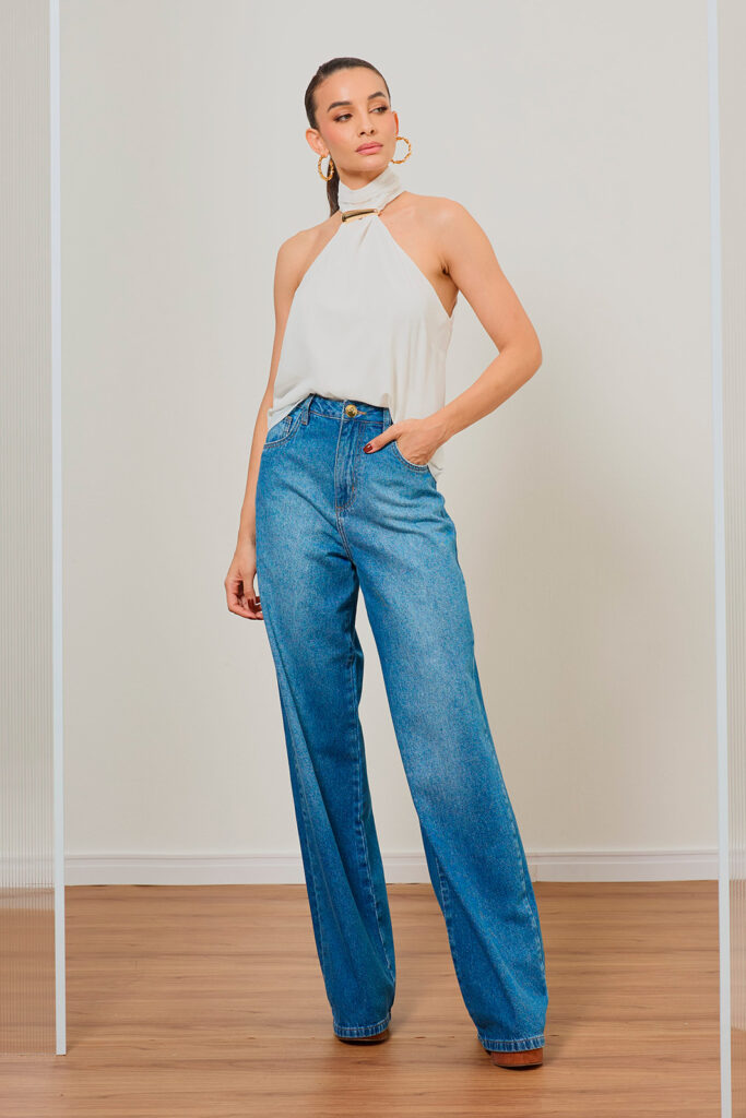 Blusa Gola Alta Com Aviamento Crepe