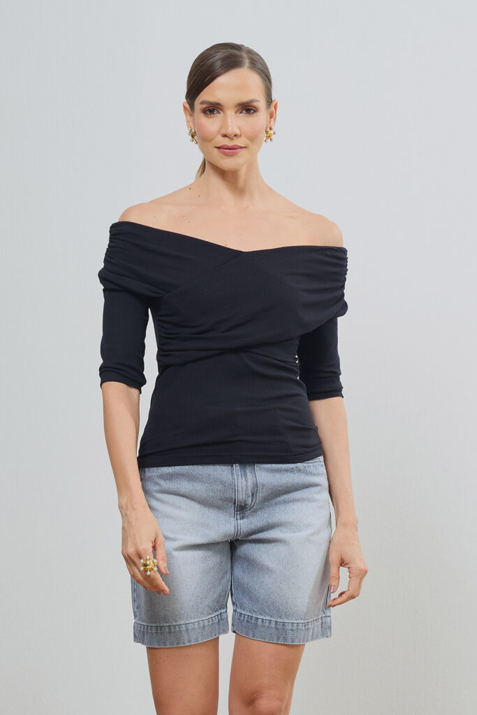 Blusa Ombro A Ombro Com Transpasse Manga 3/4 Canelada