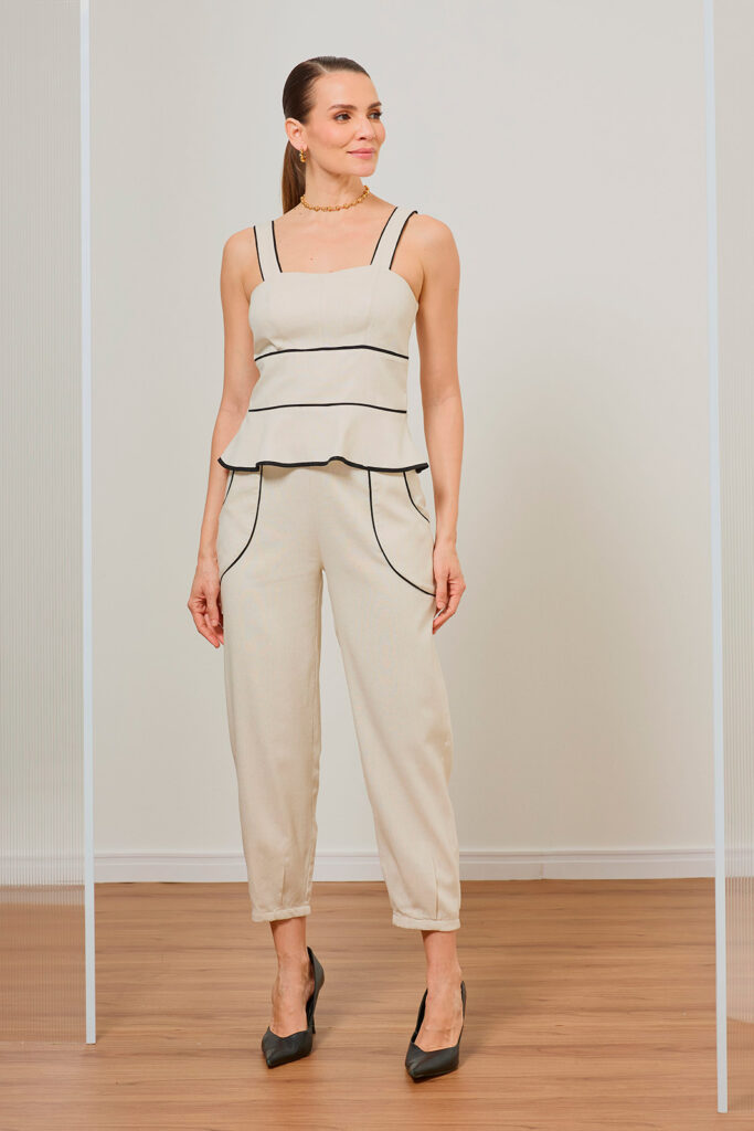 Calça Detalhe Vivo Bolso Linho Com Viscose