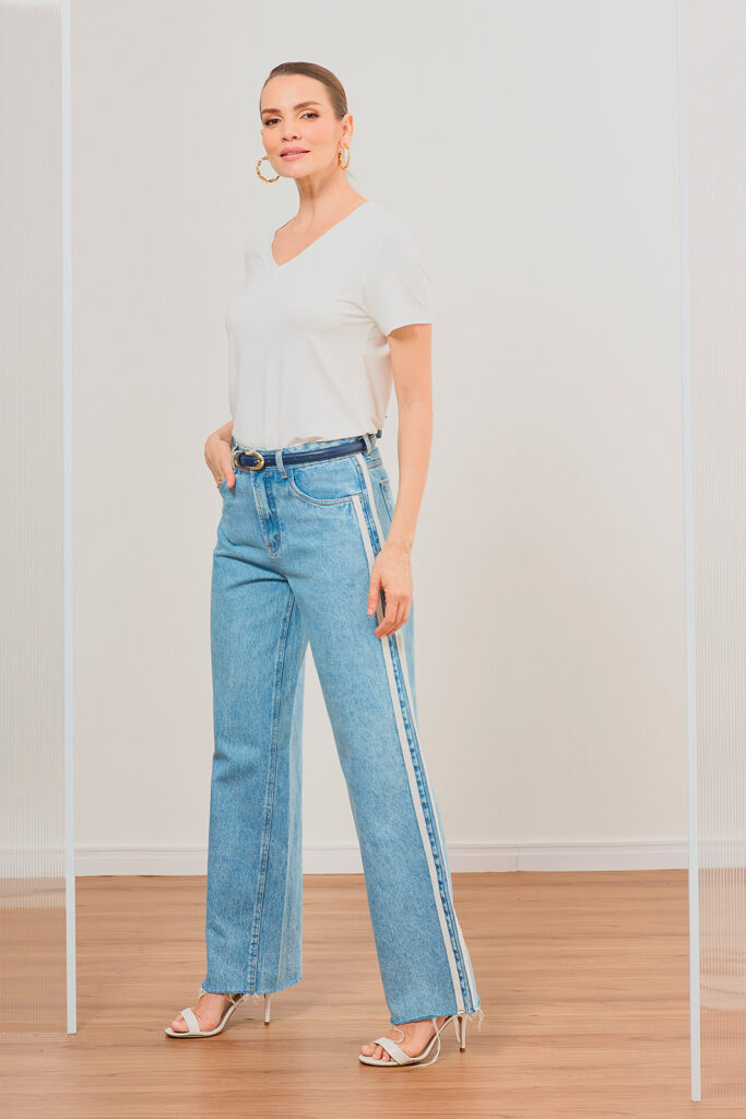 Calça Jeans Wide Leg Com Cadarço Lateral