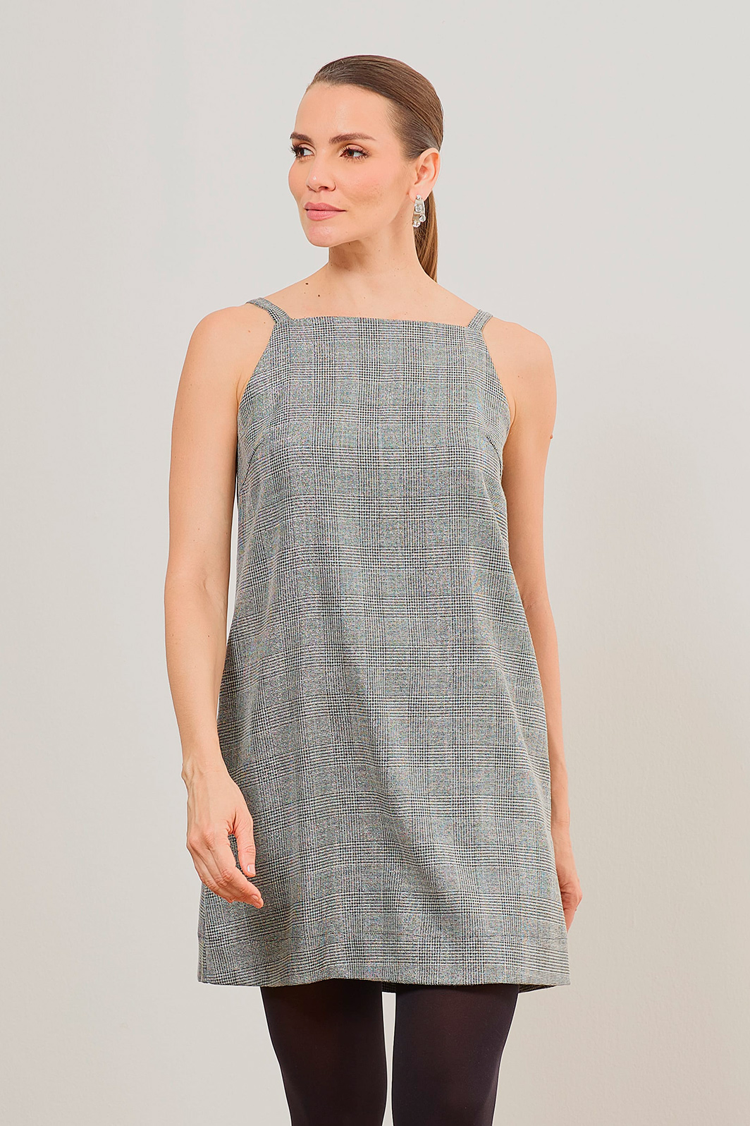 Vestido Curto Decote Reto Jacquard Lurex