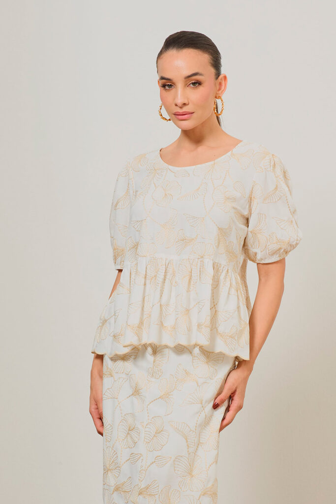 Blusa Bata Manga Elástico Viscose Bordada