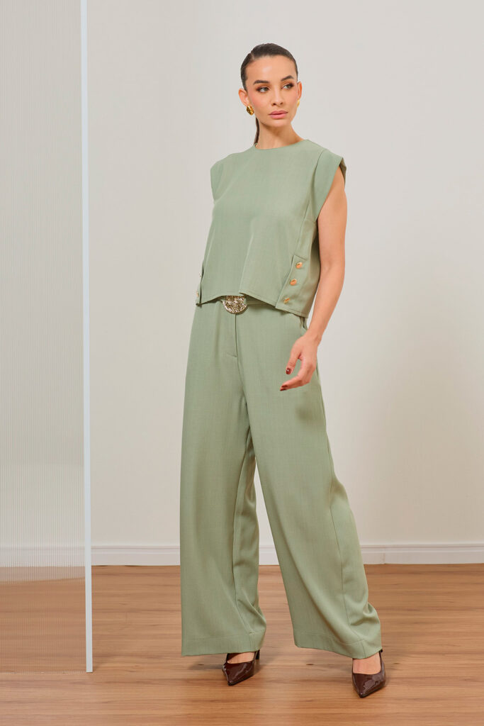 Calça Pantalona Faixa Com Transpasse e Fivela Alfaiataria