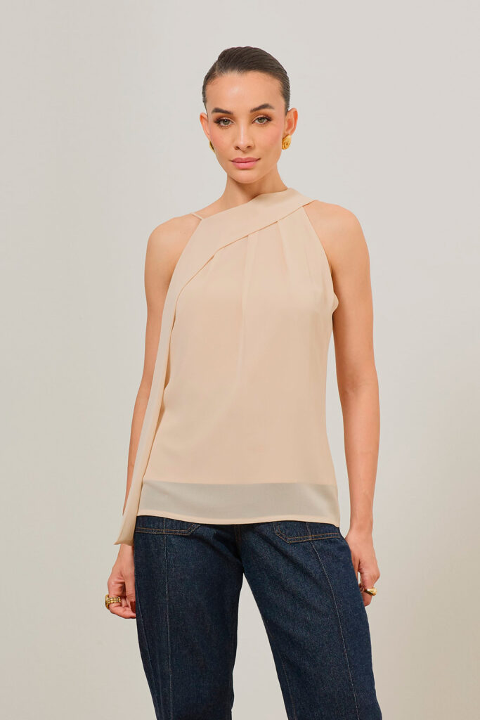 Blusa Decote Assimétrico Com Ponta Crepe
