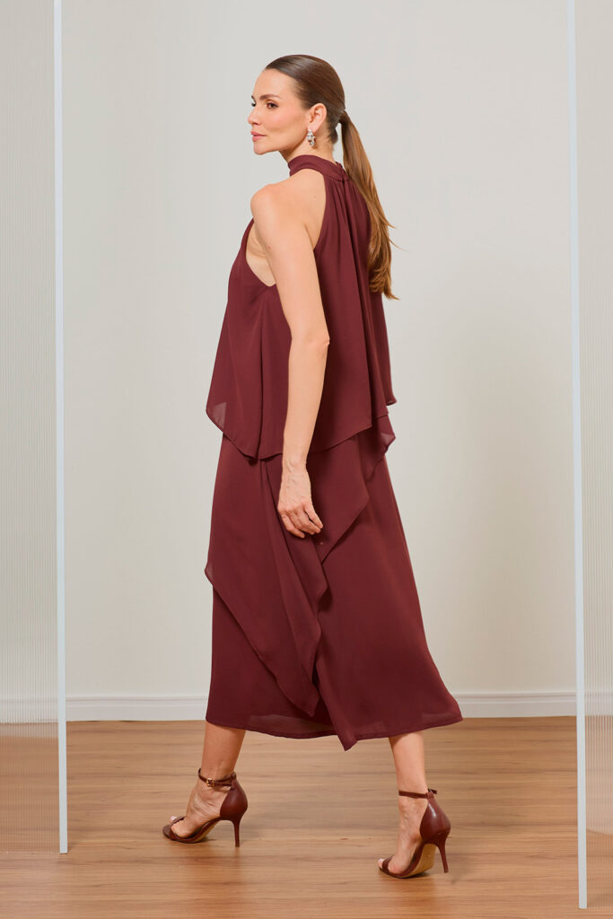 Vestido Midi Com Camadas Assimétricas Crepe