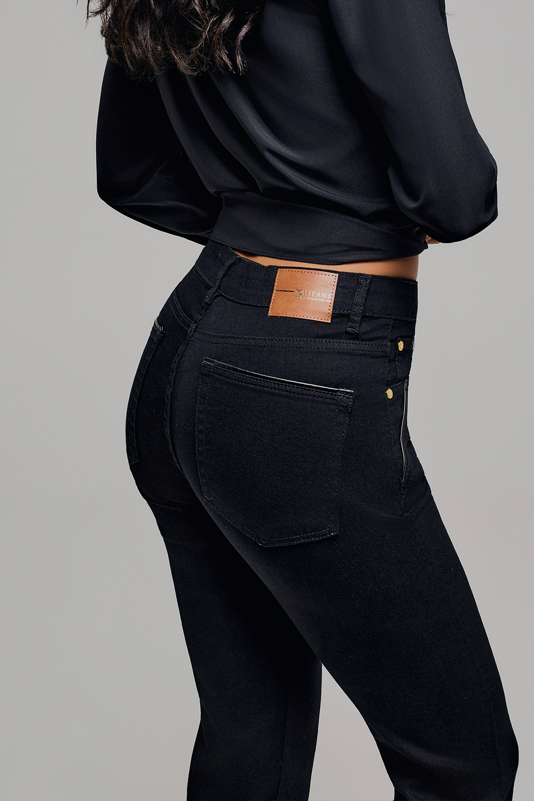 Calça Jeans Black Skinny Detalhe Pu Frontal
