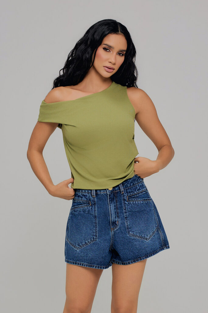 Blusa Assimétrica Canelado