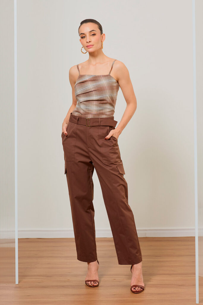 Calça Bolso Utilitário Faixa Com Fivela Alfaiataria Tec