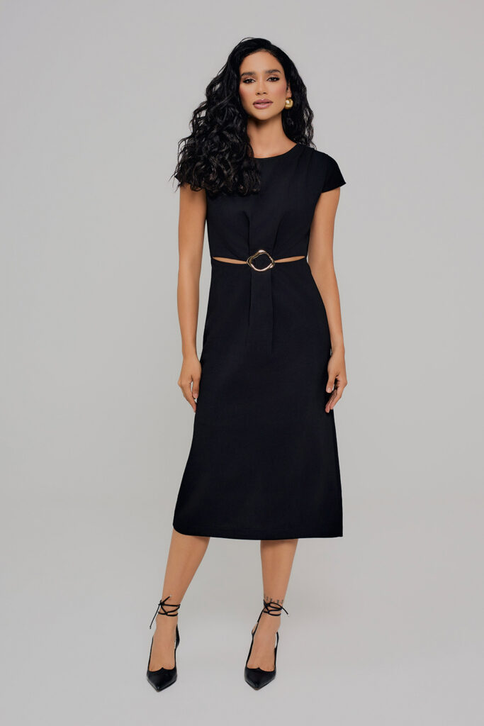 Vestido Midi Com Vazado e Aviamento Alfaiataria