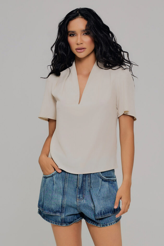 Blusa Decote V Manga Sino Viscose Acetinada