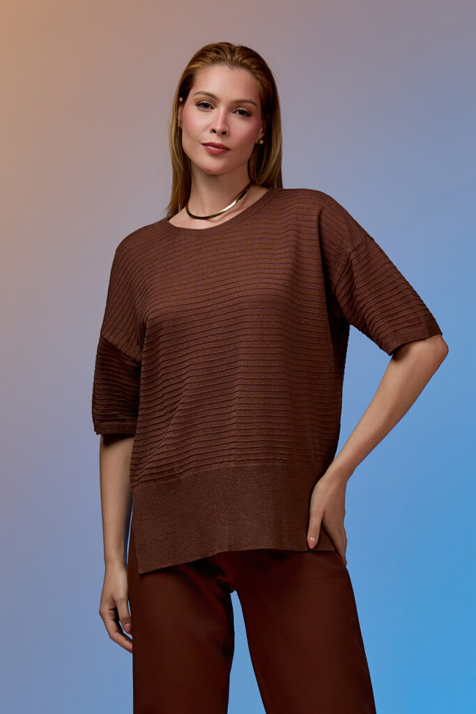 Blusa Manga Curta Com Nervura Barra Canelada Tricot