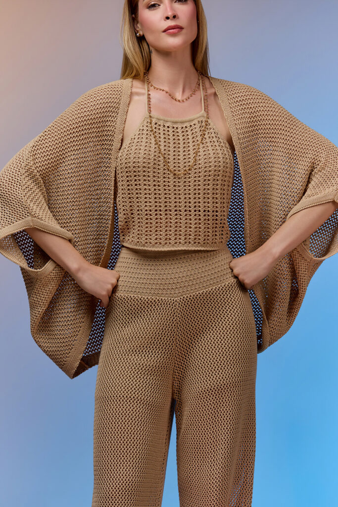 Blusa Frente Única Ponto Aberto Tricot