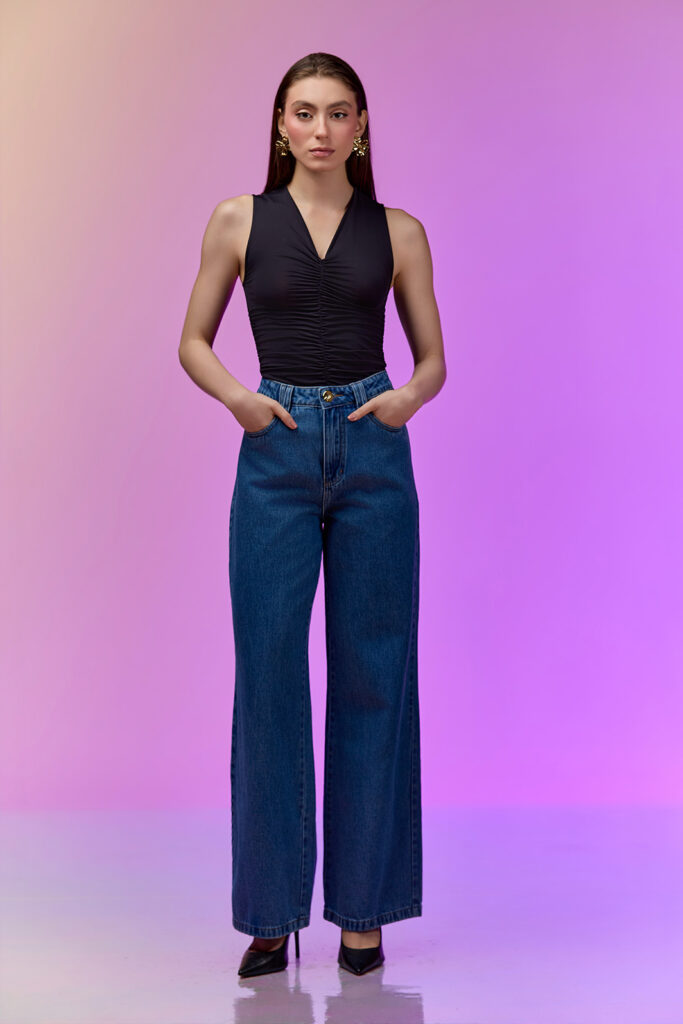 Calça Jeans Wide Leg Com Bolso Bordado