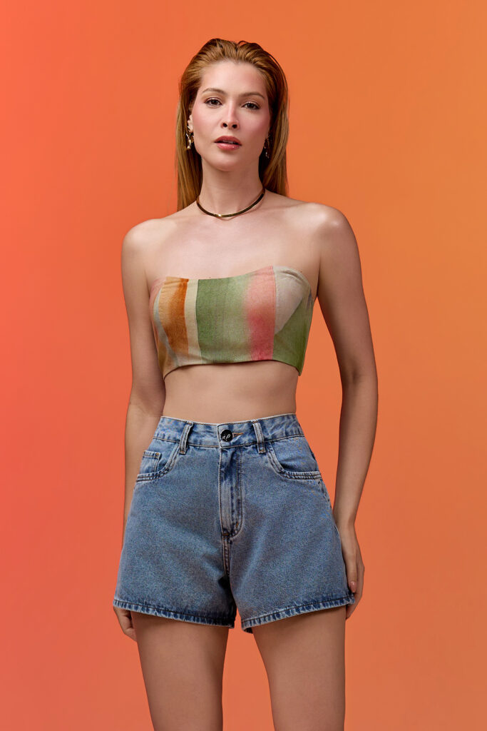 Short Jeans Recorte Bolso