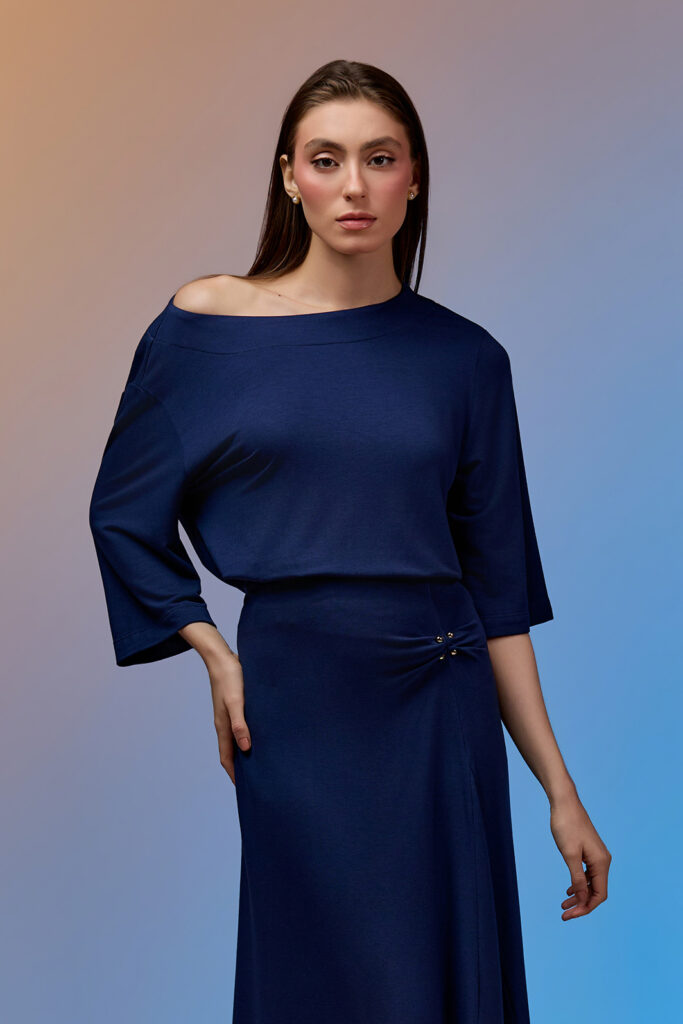 Blusa Semi Cropped Manga 3/4 Decote Canoa Moletinho