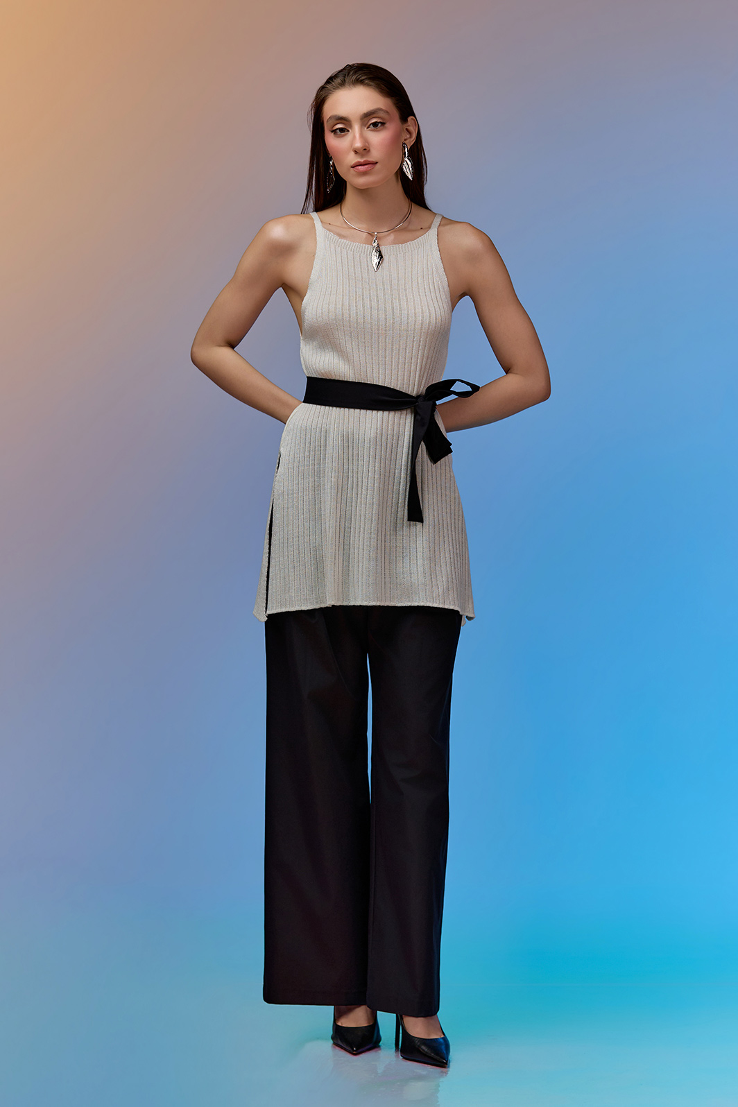 Blusa Alça Fina Com Abertura Lateral Tricot