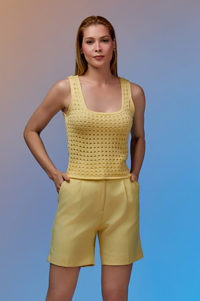 Blusa Alça Larga Decote Quadrado Ponto Vazado Tricot