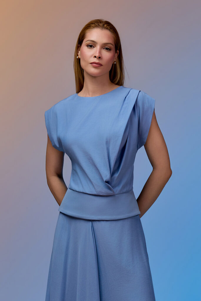 Blusa Com Pregas e Pala Crepe