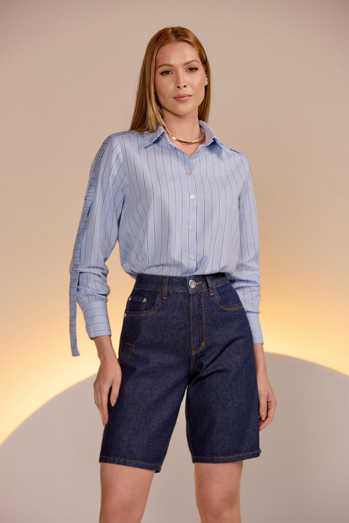 Bermuda Jeans Five Pockets Com Bainha