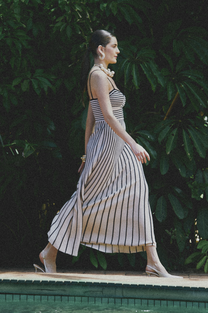 Vestido Midi Alça Fina Plissado Tricot